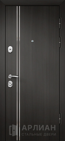 Фото «Черная глянцевая дверь с серебристой фурнитурой №522»